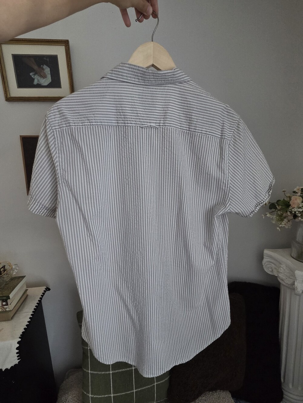 Denim & Flower White and Light Gray Vertical Stripe Short-Sleeve Shirt - Picture 3 of 4